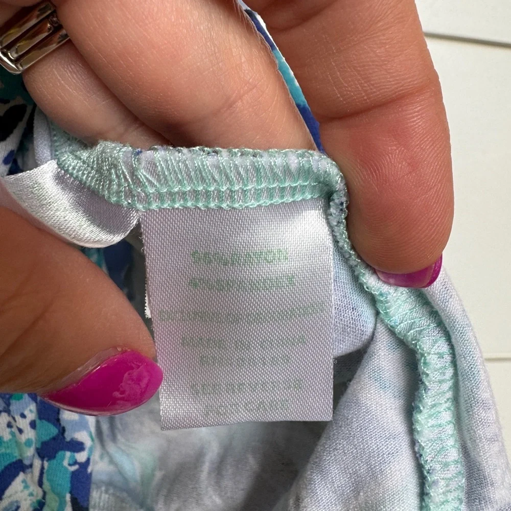 Lilly Pulitzer Jarret Romper
Size XXS - Picture 7 of 8